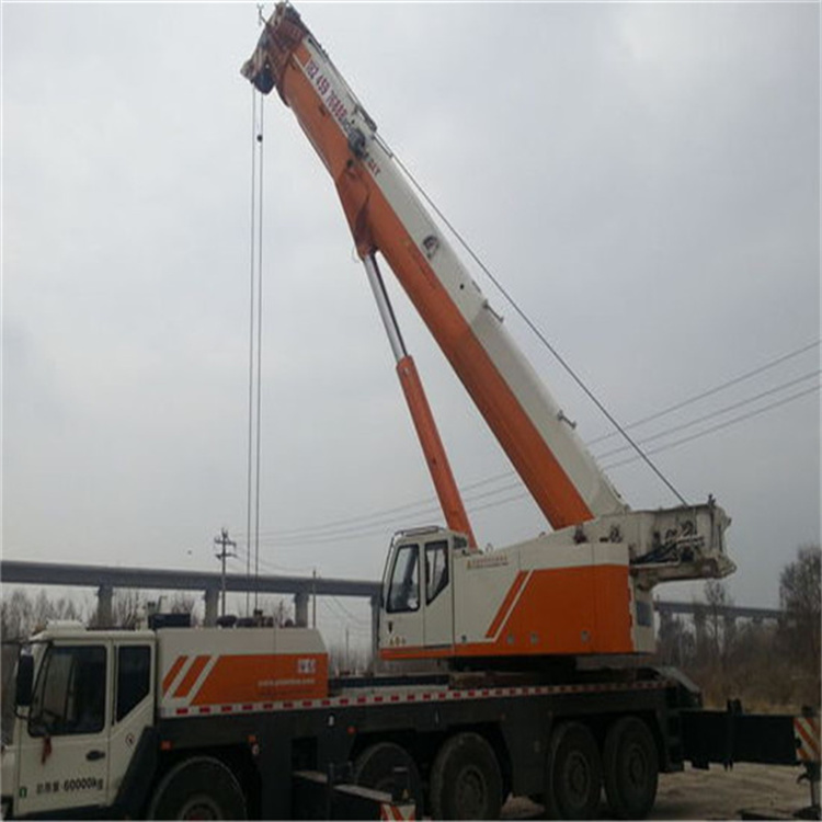 大余12吨吊车能吊多少米高